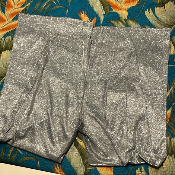 pants - Picture 2 of 4